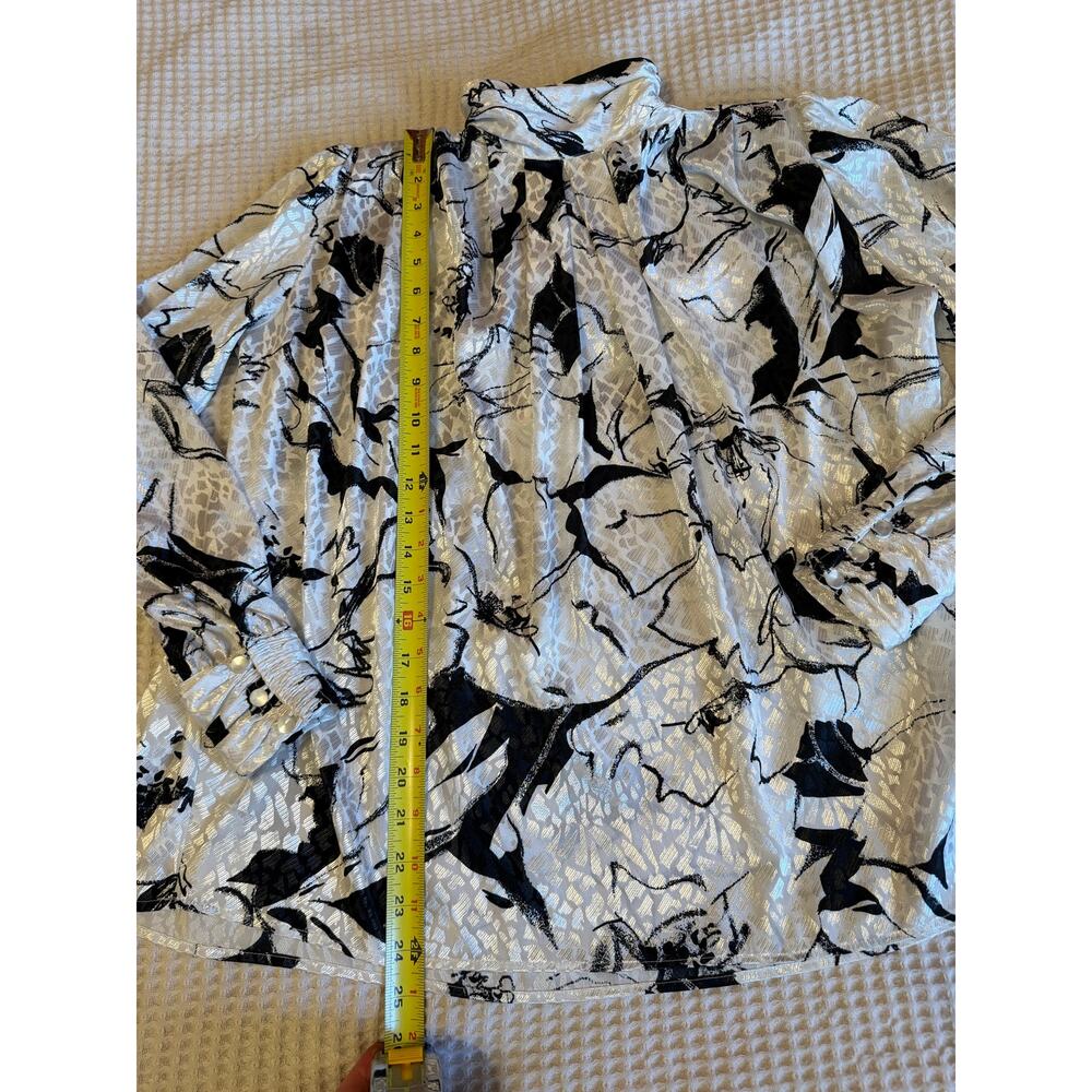 VTG TESS Paris-Milano Silkey Retro 80’s White Black Floral Turtle Neck Blouse 4 - Picture 8 of 13